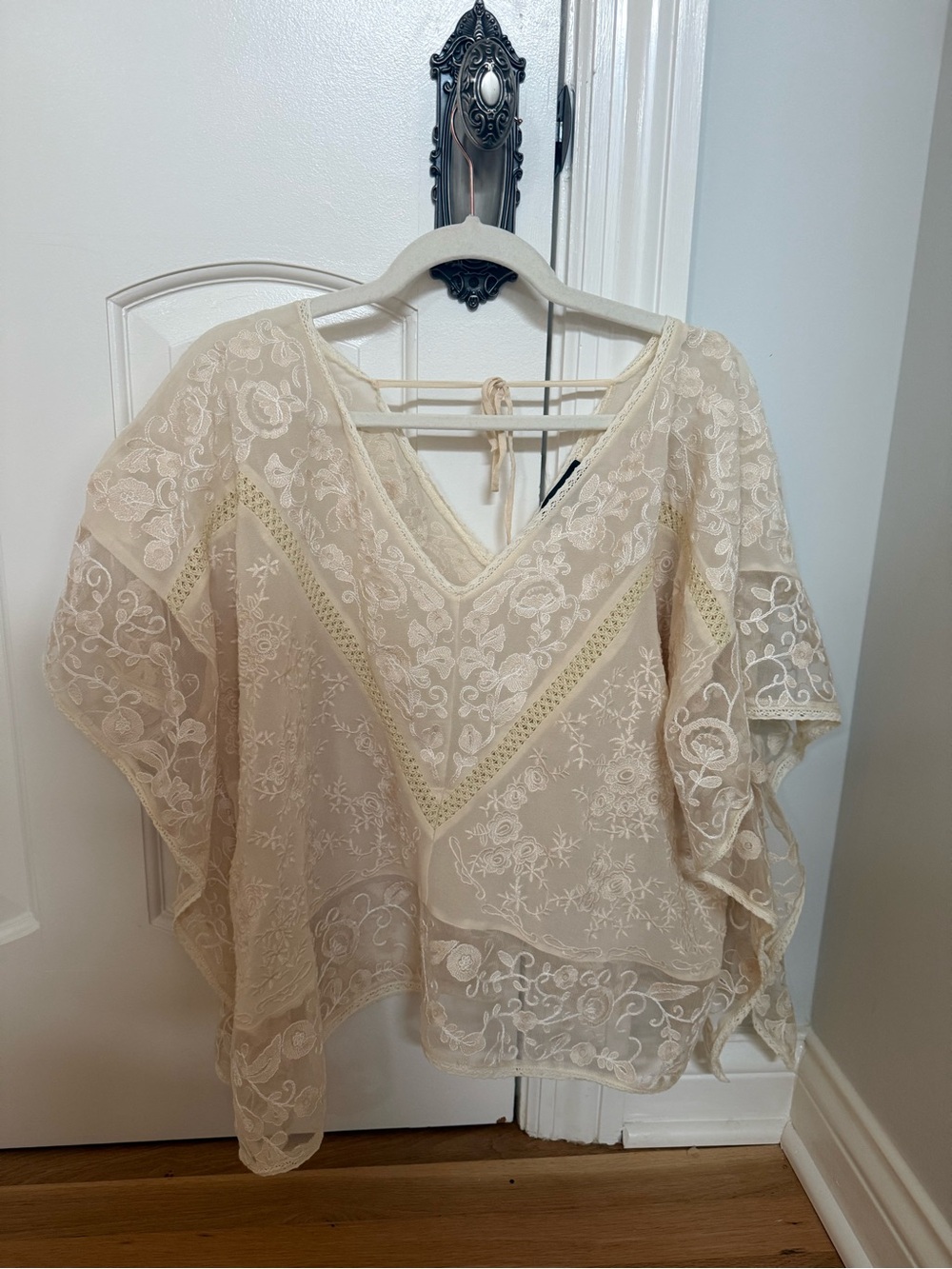 Twin-Set Cream Lace Embroidered V-Neck Tunic